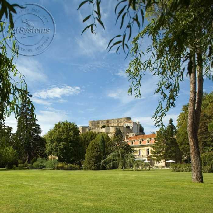 Héli restaurant Manoir de la Roseraie Grignan Héli restaurant Manoir de la Roseraie Grignan