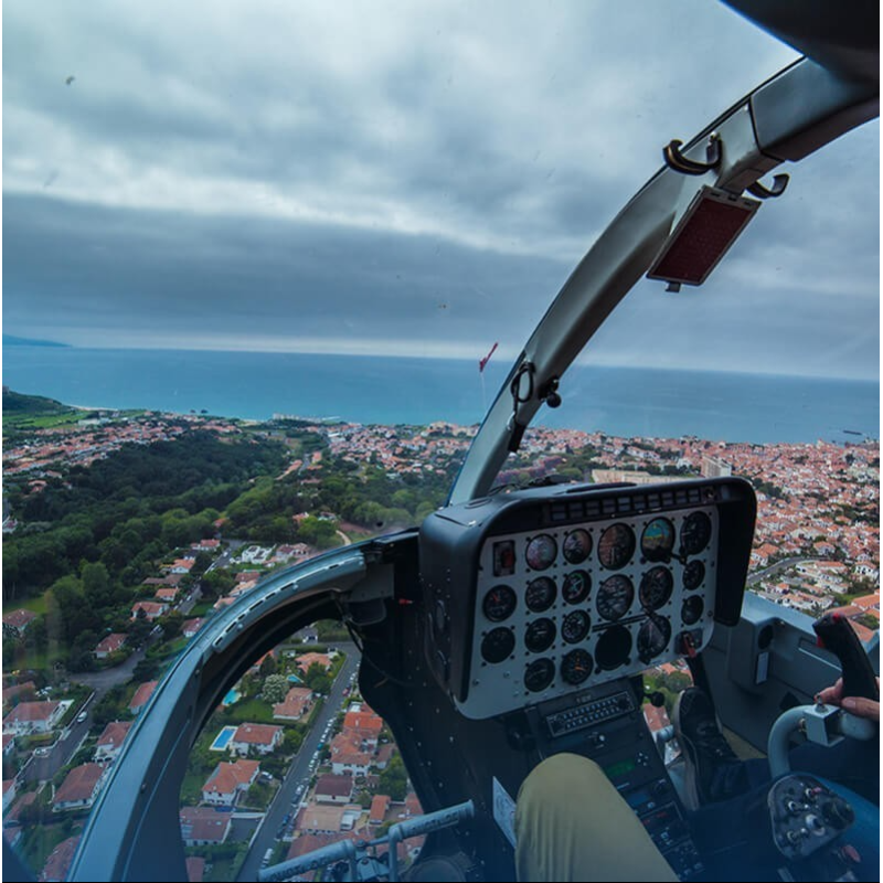 Helicopter Piloting Lesson, Valence 30 min | JetBooking